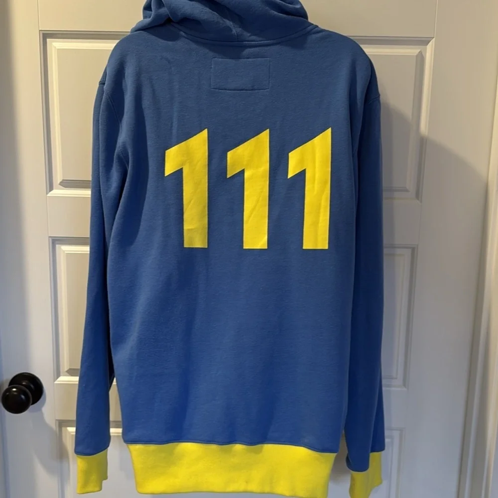 Fallout Vault 111 Hoodie Rare Promo Blue Yellow Bethesda 2015 medium